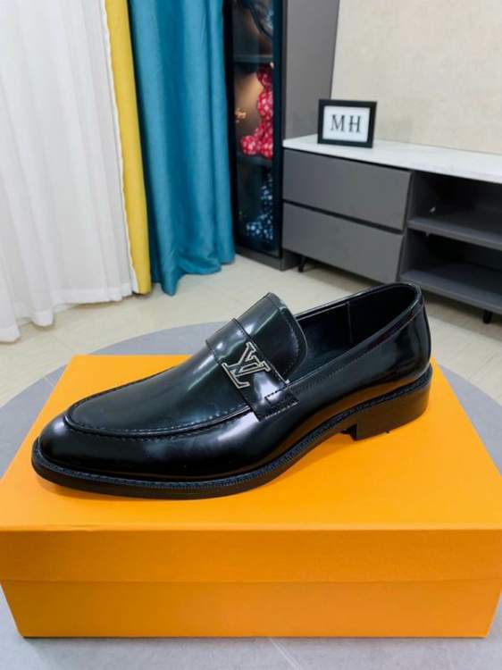 Picture of Louis Vuitton Shoes _SKULVsz38-44mnf037214200
